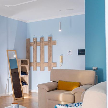 Cane Apartment New Bazaar Тирана Екстер'єр фото