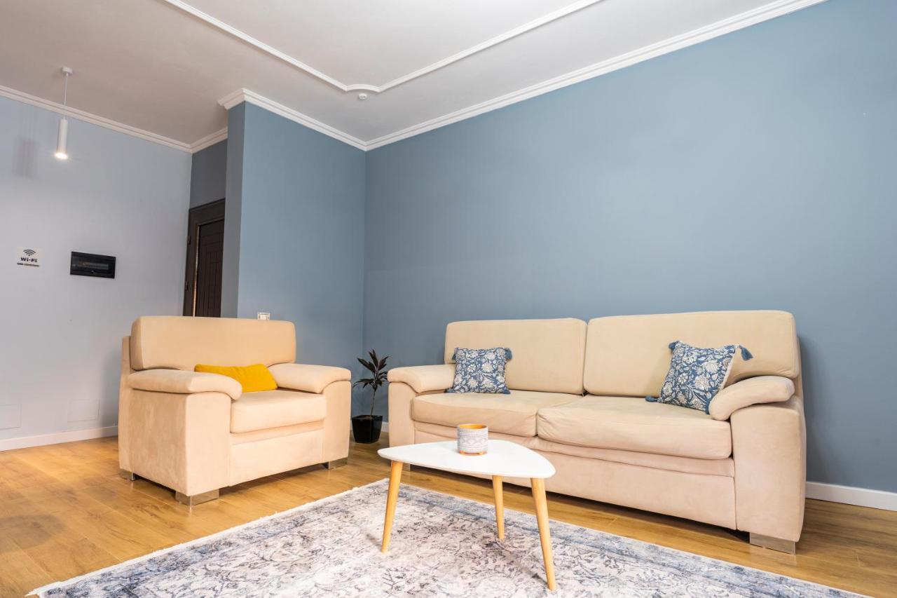 Cane Apartment New Bazaar Тирана Екстер'єр фото