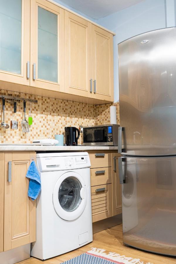Cane Apartment New Bazaar Тирана Екстер'єр фото