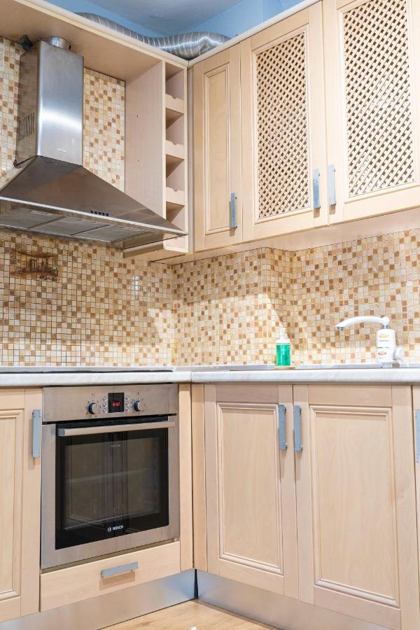 Cane Apartment New Bazaar Тирана Екстер'єр фото