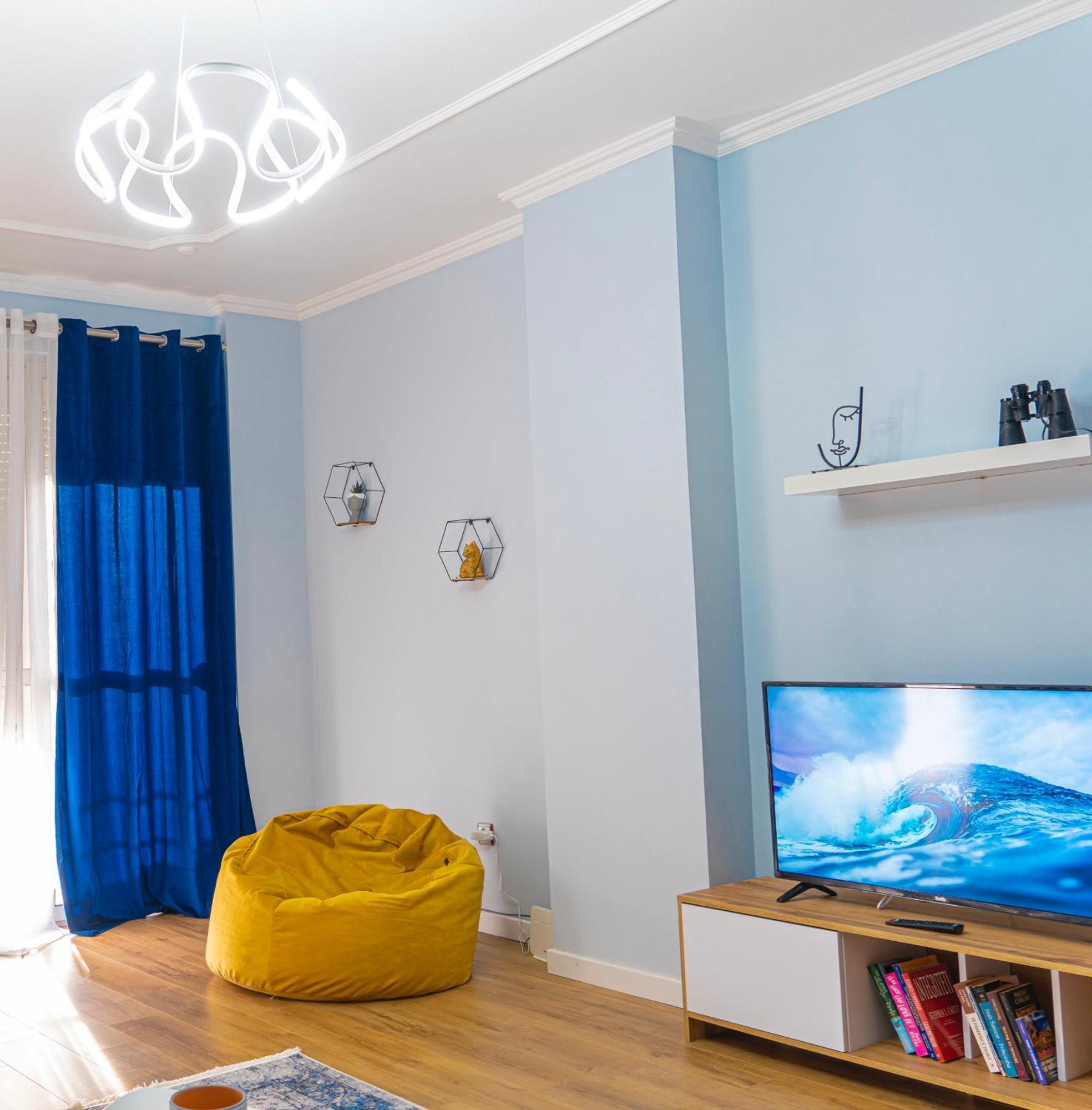 Cane Apartment New Bazaar Тирана Екстер'єр фото